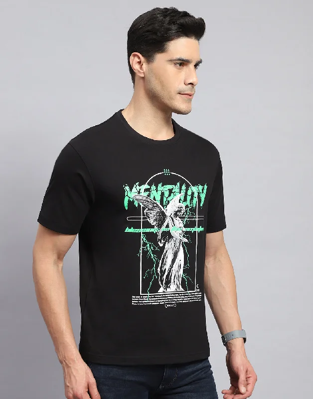 Men Black Printed Round Neck Half Sleeve T-Shirt