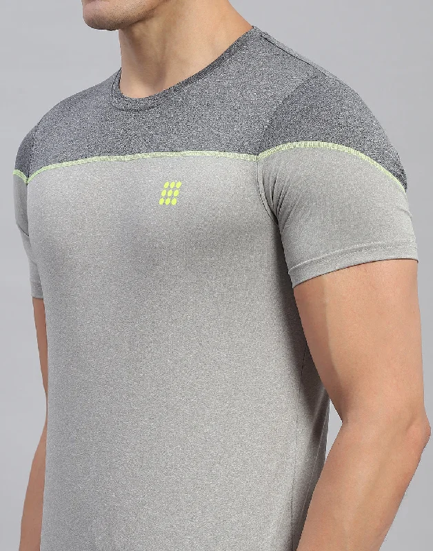 Men Grey Solid Round Neck Half Sleeve T-Shirt