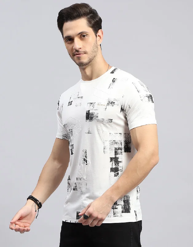 Men Off White Printed Round Neck Half Sleeve T-Shirt