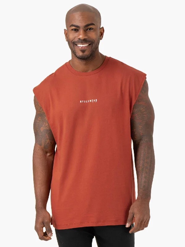 Pursuit Wide Cut Tank - Red Clay