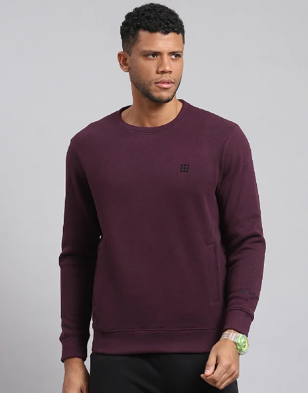 Men Maroon Solid Round Neck Full Sleeve Sweatshirt