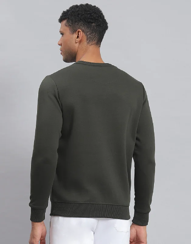 Men Olive Solid Round Neck Full Sleeve Sweatshirt